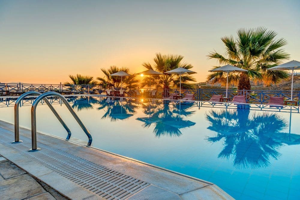 Sunrise Beach Suites Azolimnos Zewnętrze zdjęcie